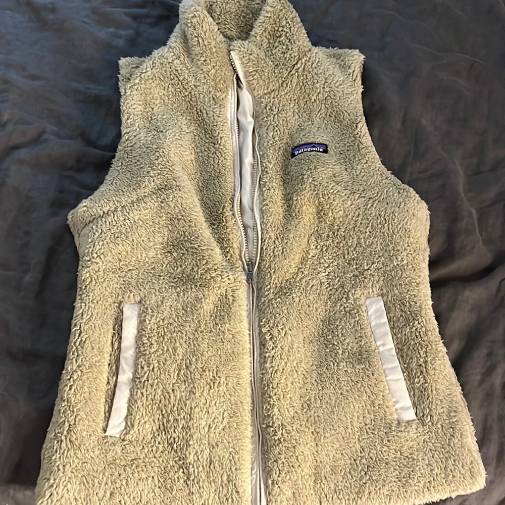Los Gatos vest lightly worn